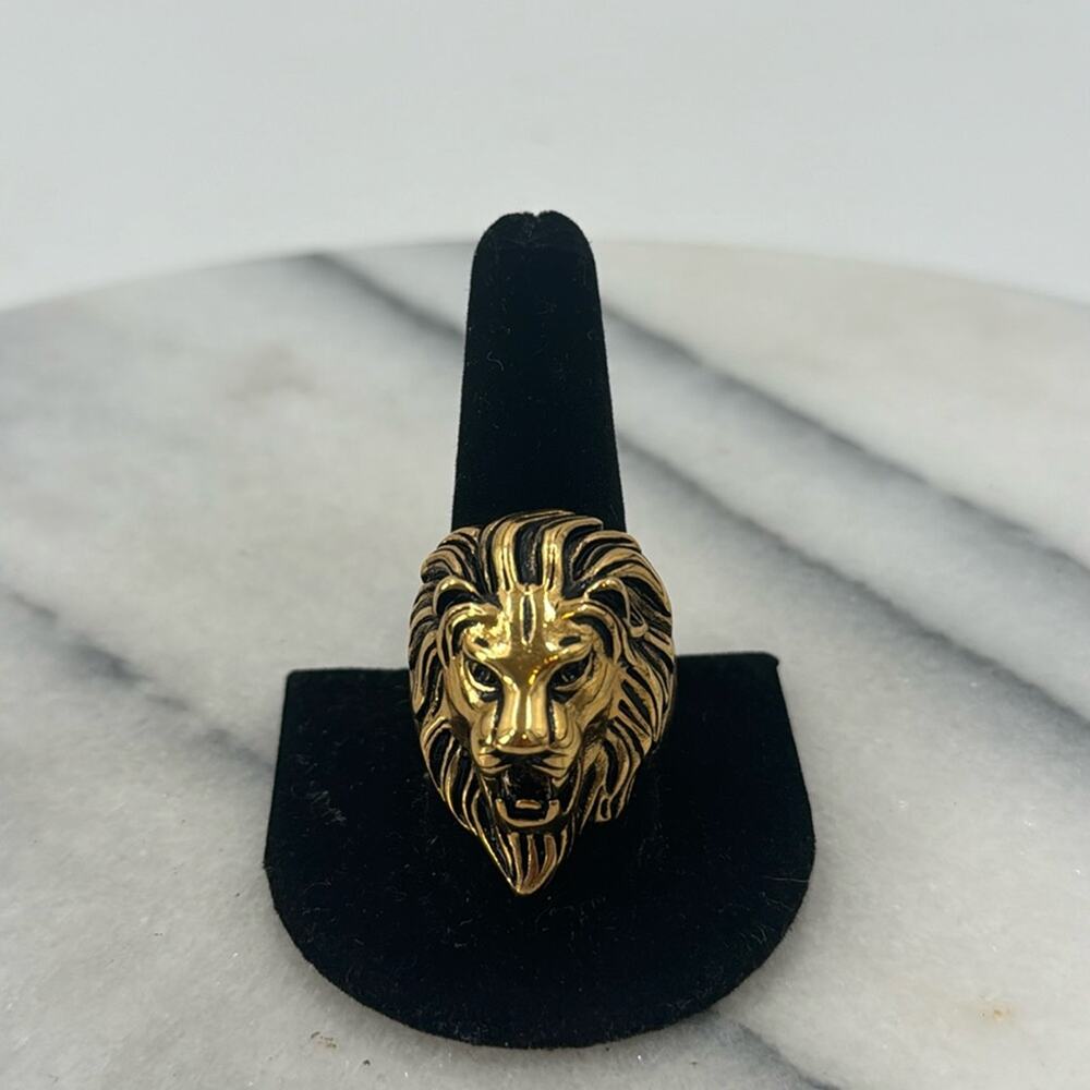 NWOT Zodiac Leo gold plated over stainless steel statement ring size 10.5